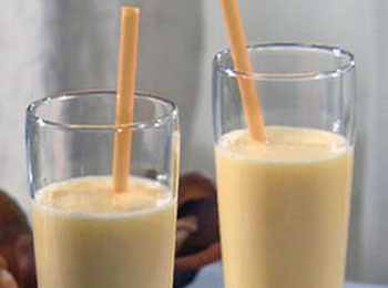 Миндальное ласси