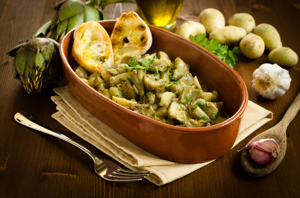 Беби картофель и артишоки с лимоном и розмарином