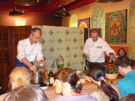 16 мая прошел мастер-класс с шеф-поваром «Авокадо» Алексеем Ксенофонтовым