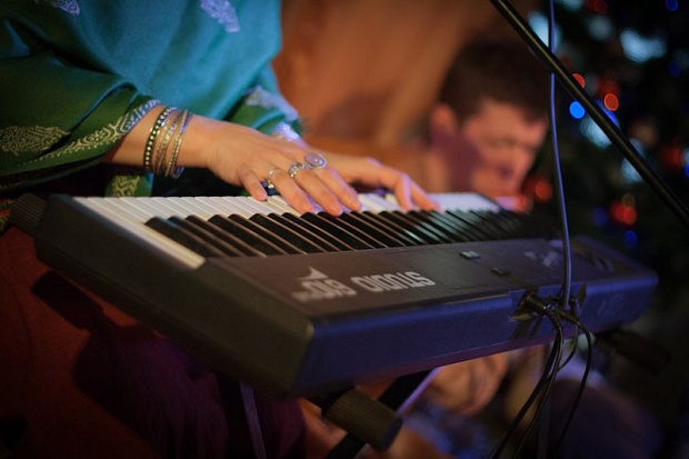 25 апреля: группа Presence 