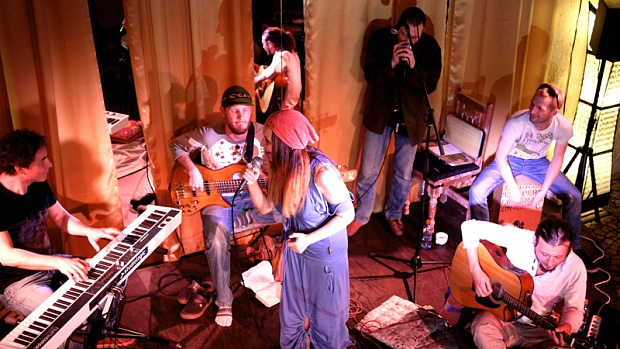 Фотоотчет о пятничном концерте в Джаганнате на Таганке